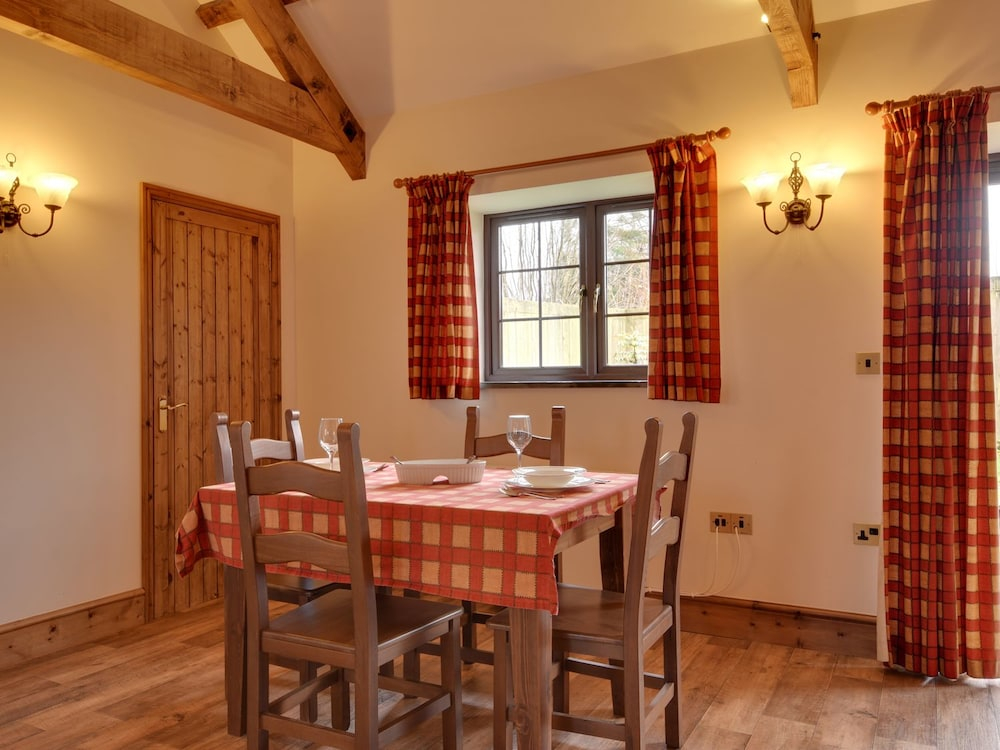 Woodpecker Cottage