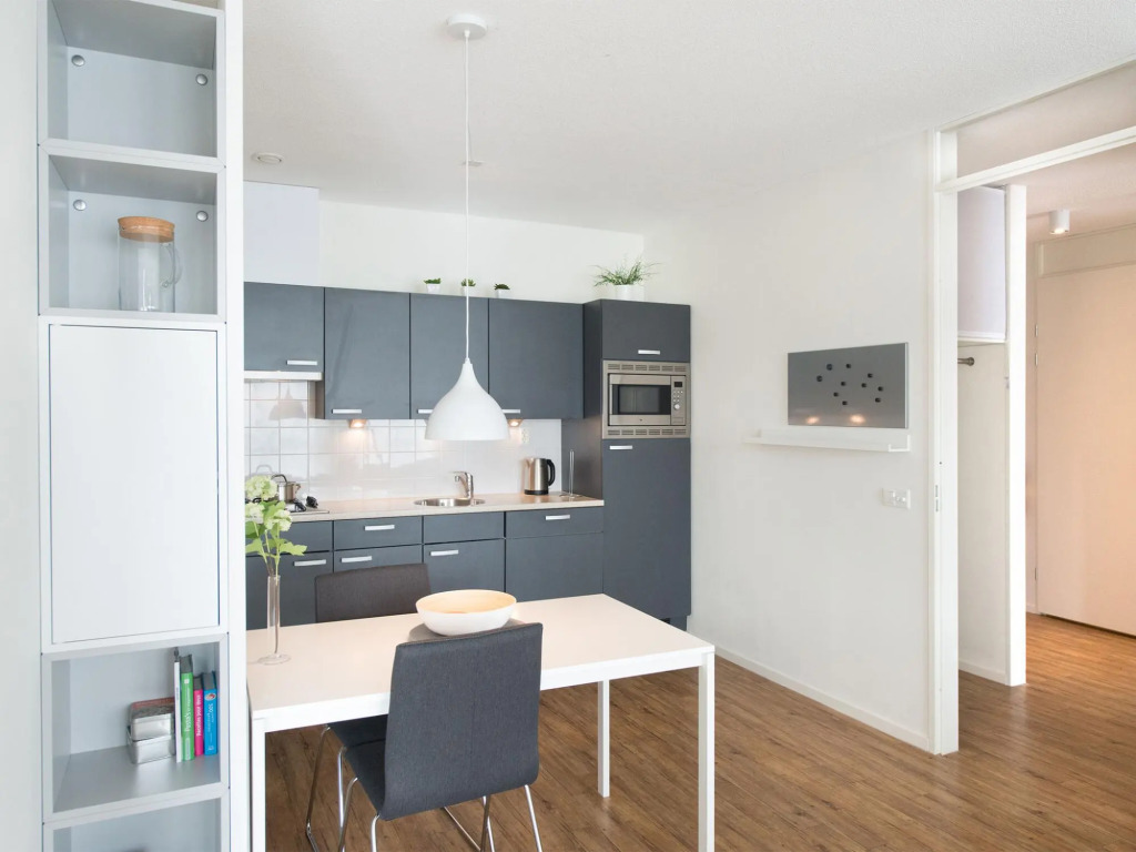 Modern Apartment Near the Beach