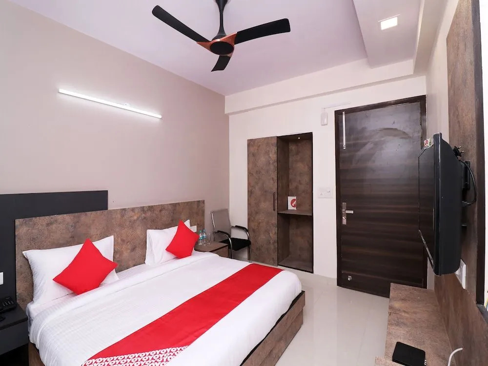 OYO Flagship 19349 Sector 7 Dwarka