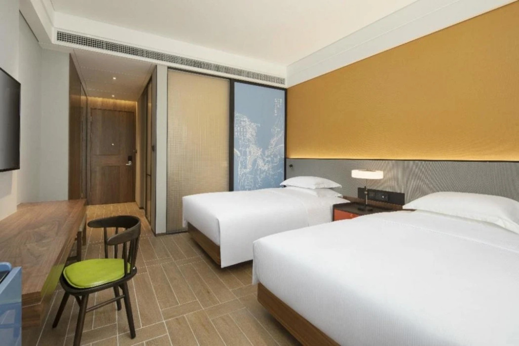 Emmy Hotel