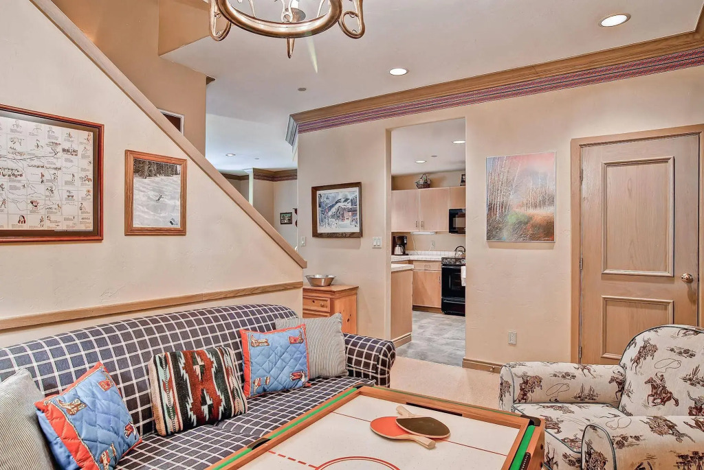 Highlands Slopeside by East West Hospitality