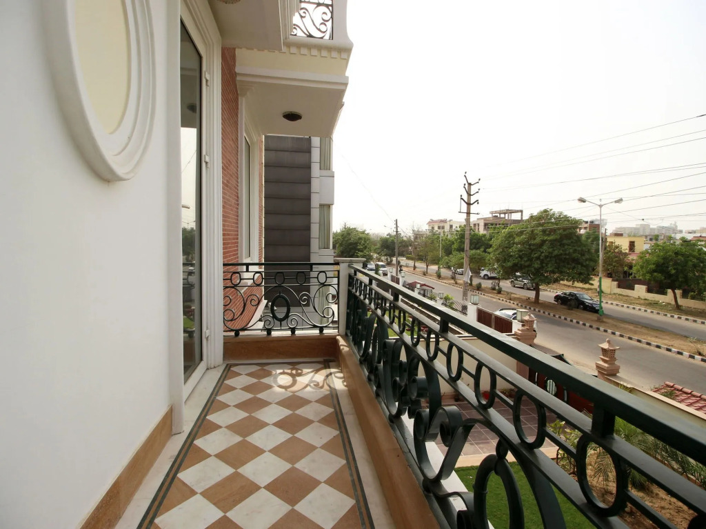 Collection O Sakshi