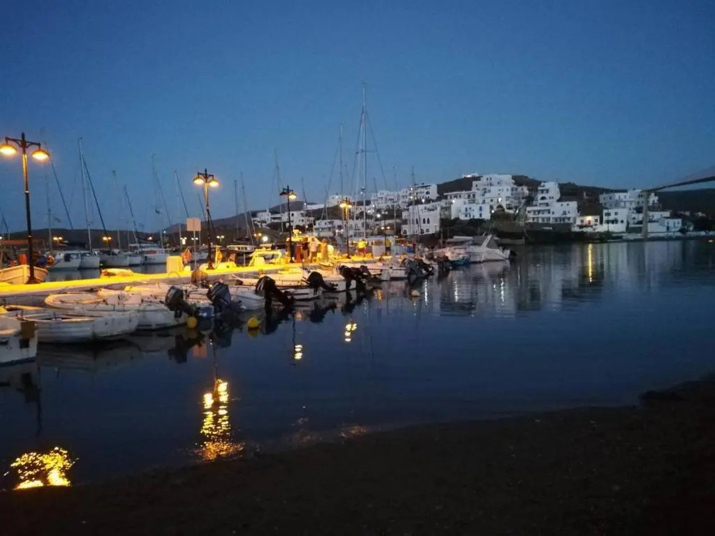 Enjoy Cyclades studios & suites