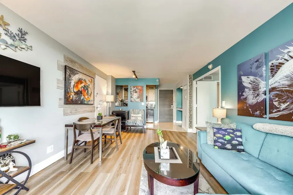 Modern Ft Lauderdale Condo ~ 7 Mi to Airport!