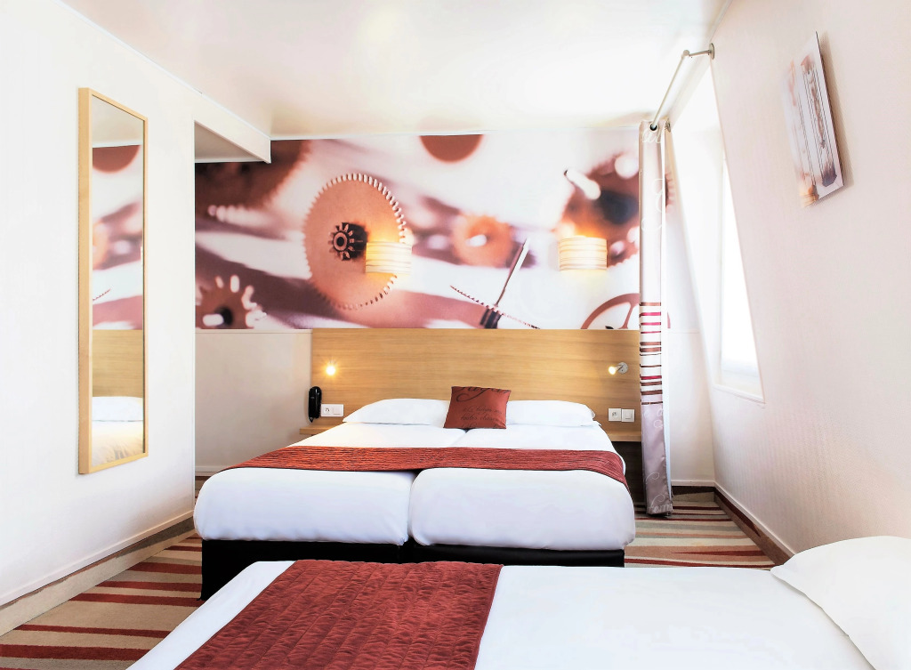 Hotel Ariane Montparnasse by Patrick Hayat