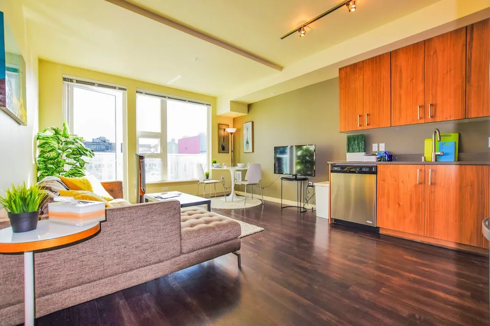 Capitol Hill Suites by Luxe Hubs
