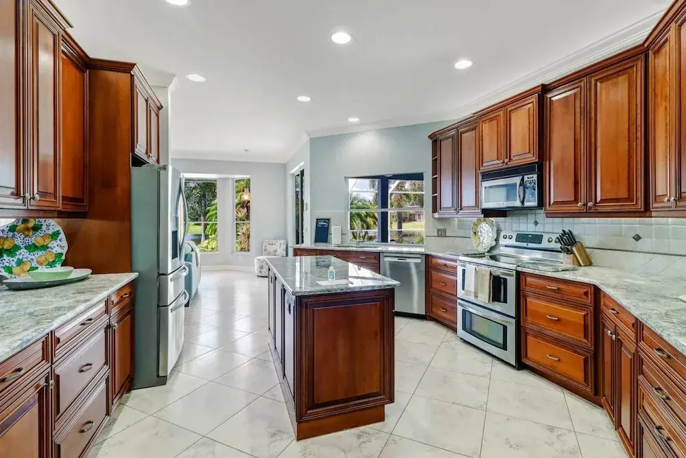 9151 Kings Cove Ct