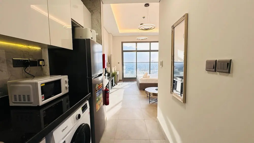 Luxury Studio Apartments Business Bay With Balcony and Free parking by Belvilla