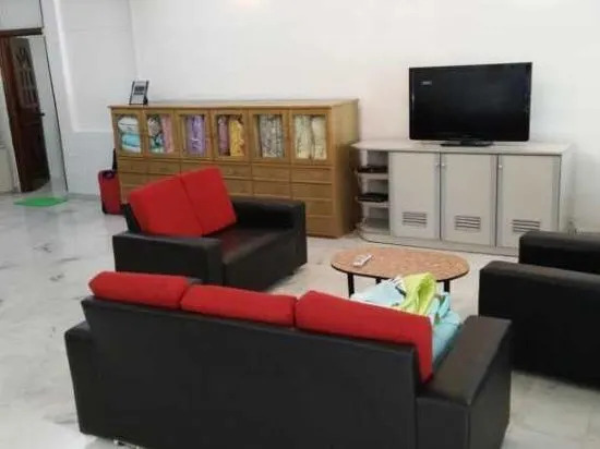 Suphan Gurney Homestay