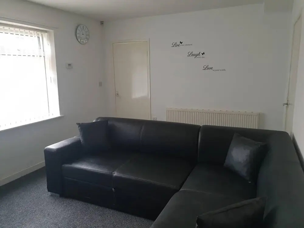 Sleeps 6, Guests&contractors, Wi-fi, Free Parking