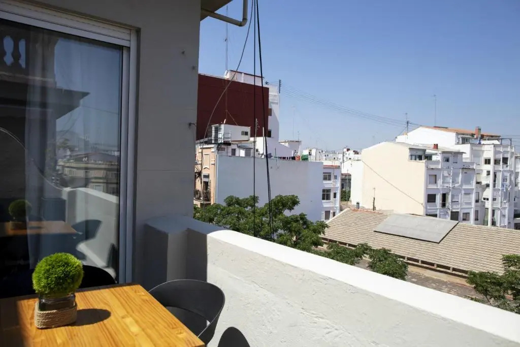 Stylish 2 Bedroom AC Wifi Terrace Attic in Valencia Center
