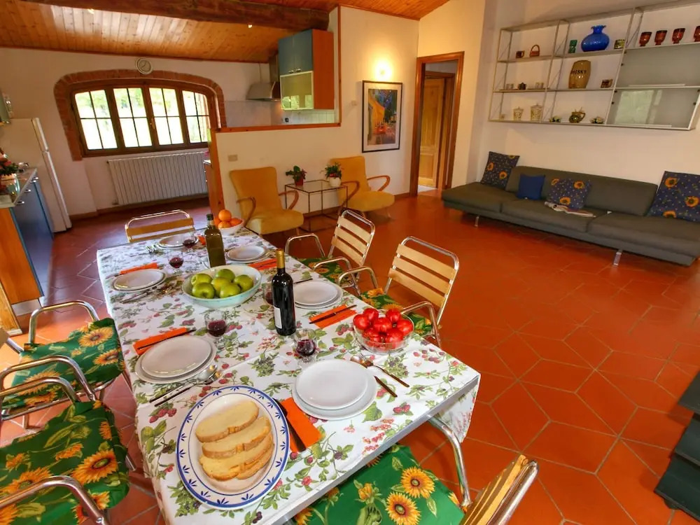 Holiday Home with Shared Swimming Pool in the Green Hills of Chianti