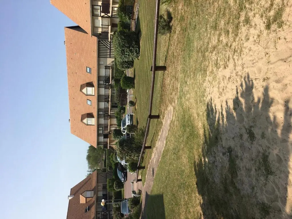 Studio Merville-Franceville-Plage, 1 pièce, 3 personnes - FR-1-487-222
