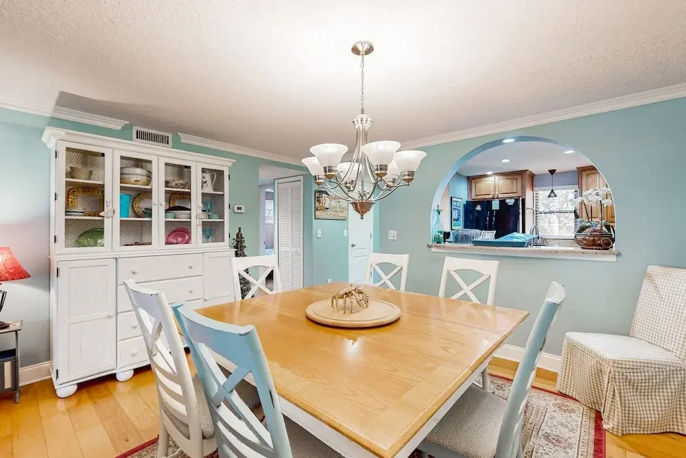 Oceanfront Community w/ Pool, Walk to Beach! condo