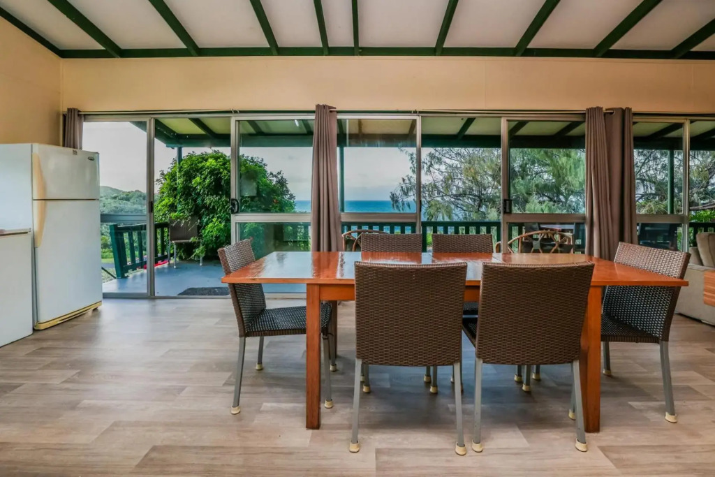 Endeavour • Pet Friendly • Ocean Views • 2BR