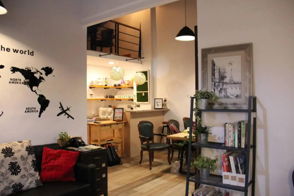 OLD WOW Shared Homestay