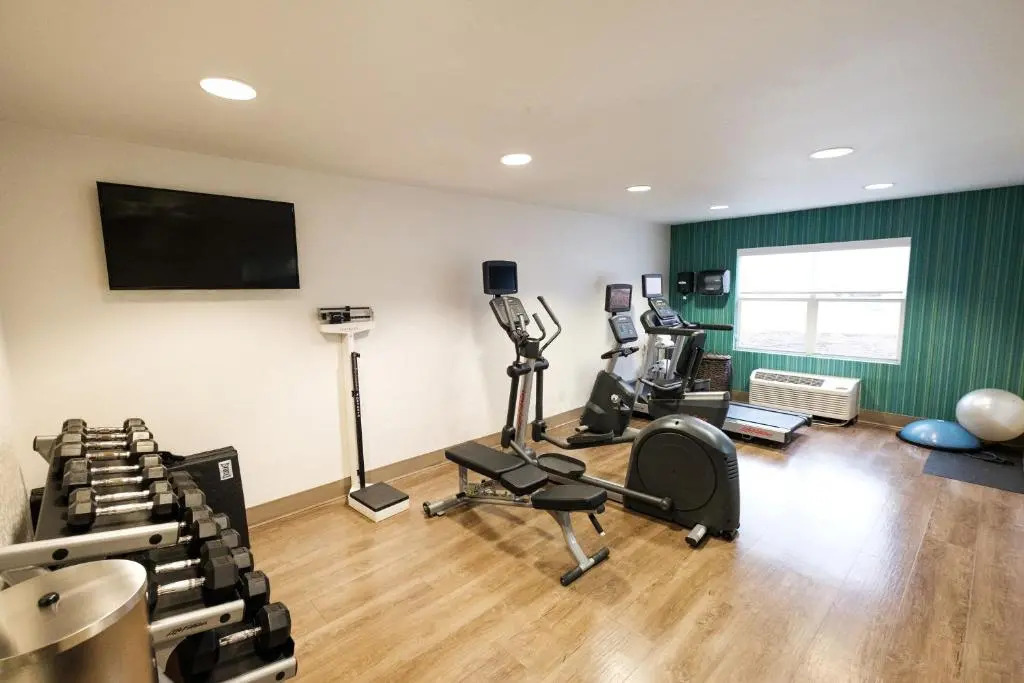 Holiday Inn Express Atlanta - Northeast I-85 - Clairmont Road by IHG