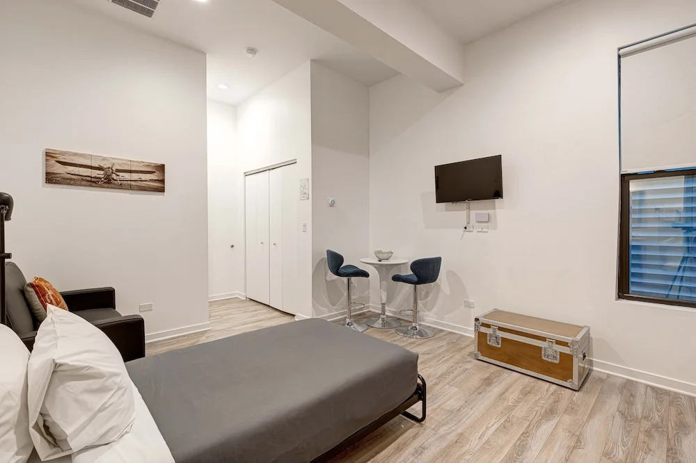 Cabin 105 by 747 Lofts