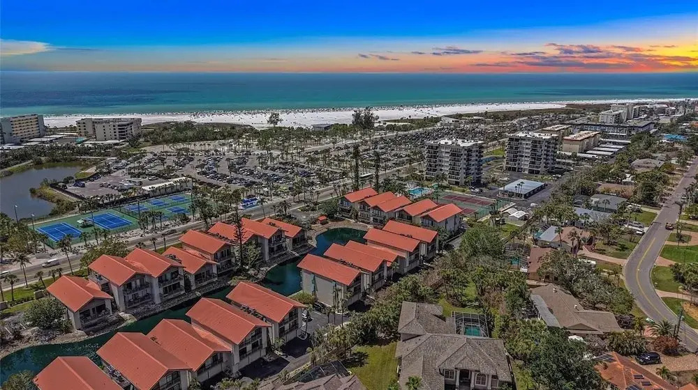 Siesta Beach Retreat 2 Bedroom Townhouse