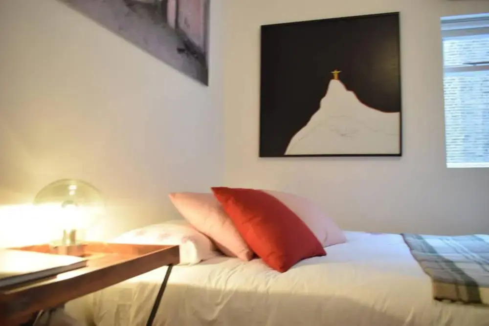 West Kensington Stunning 2 Bedroom Flat With Balcony