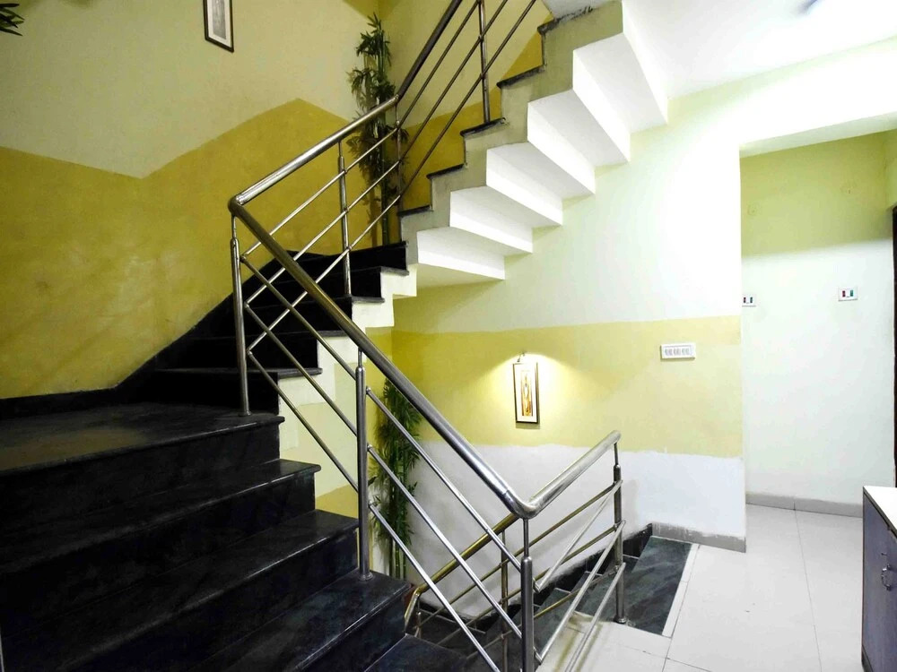 Oyo 3845 Linear Inn