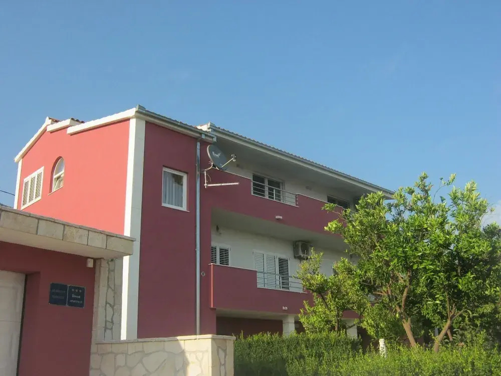 Apartment in Dalmatia near Sea