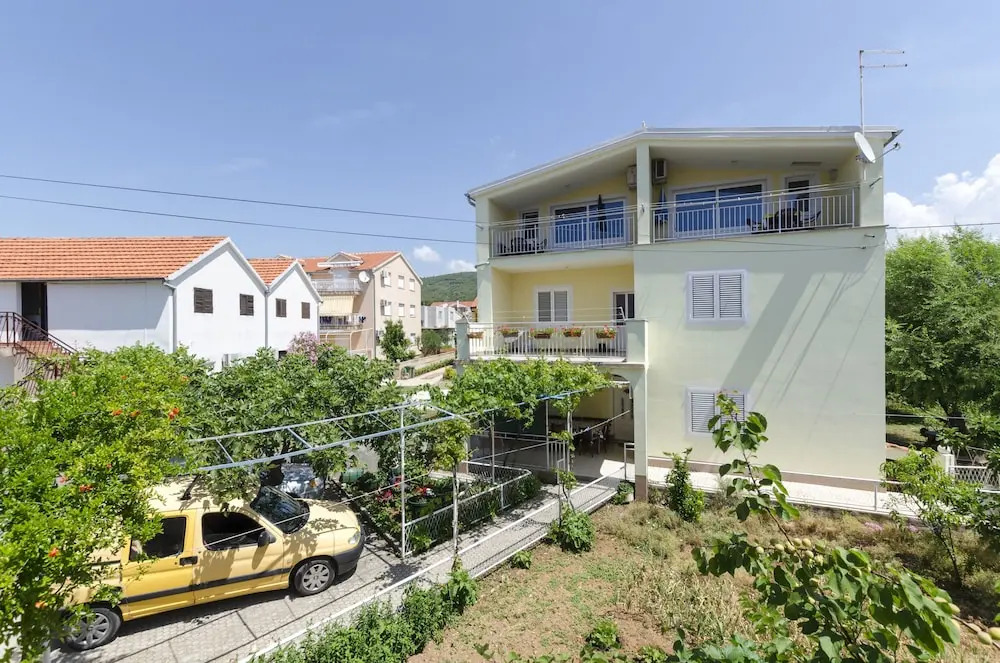 Apartments Blagodar
