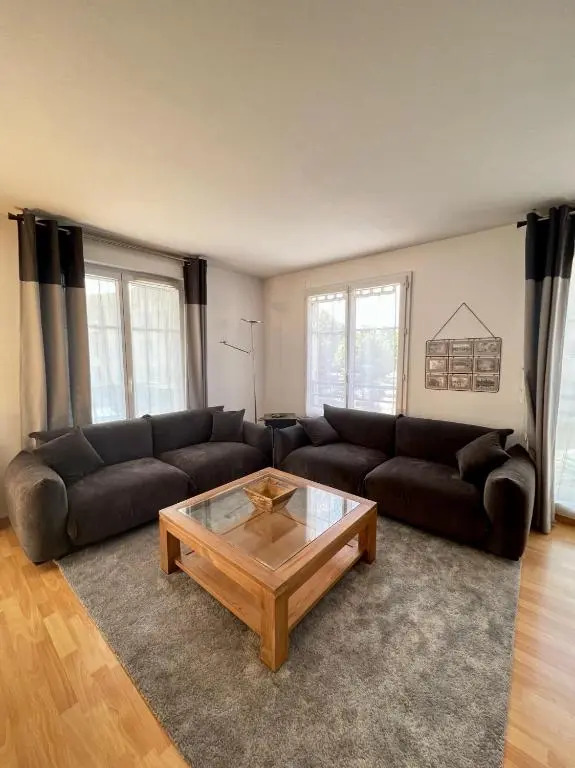 100m2 // Ideal Family/Friends // 5min Disney/Val Deurope