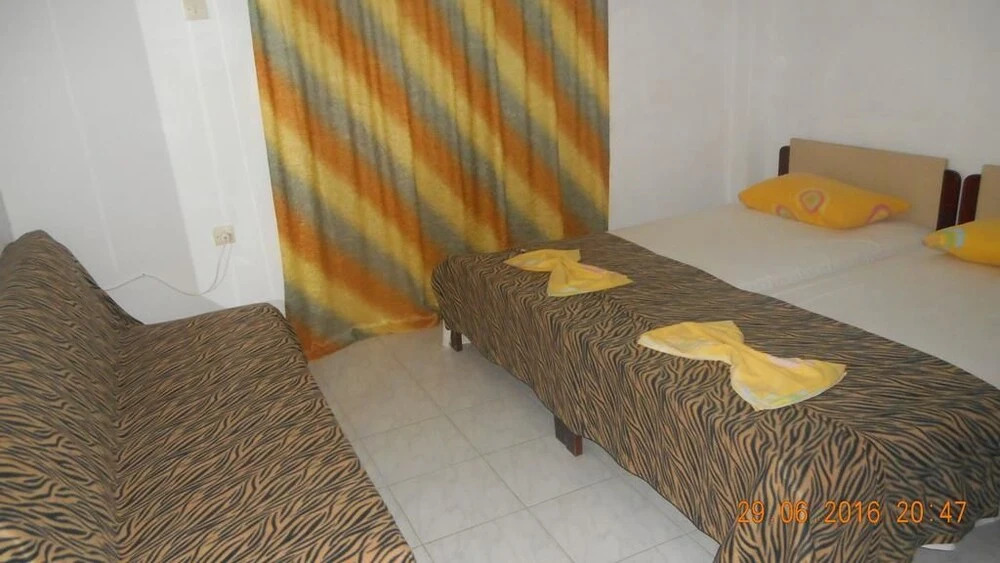 Dimis Studios and Apartments