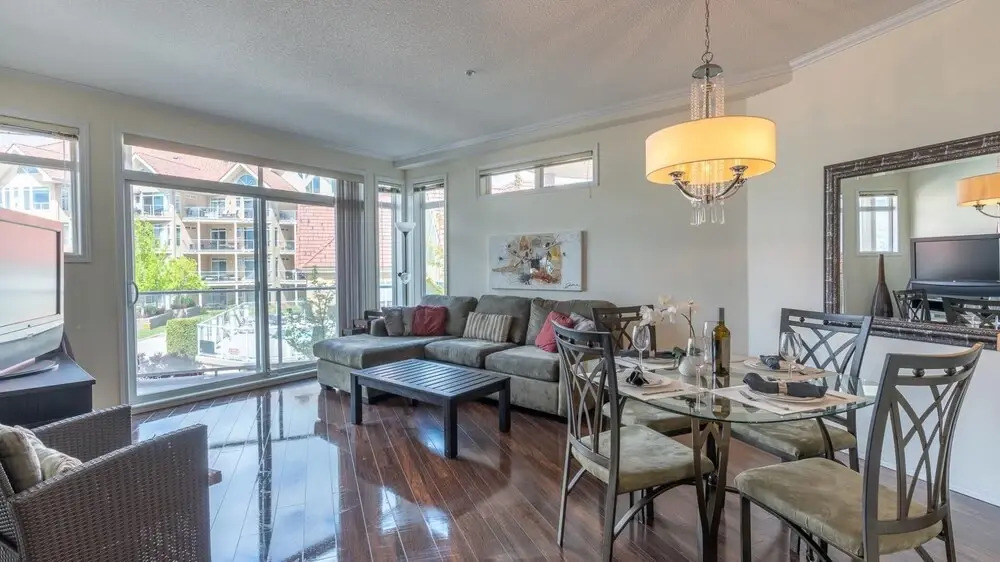 Two Bed Two Bath Two Pools