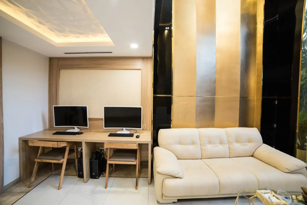 Ruby Hotel