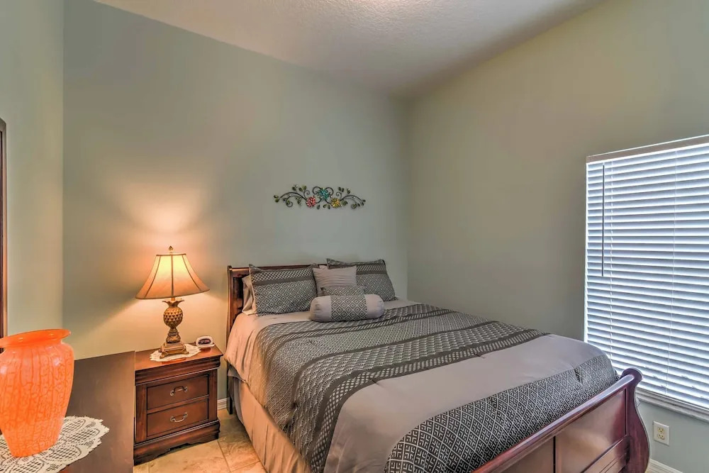 Kissimmee Retreat w/ Pool: Near Disney & Golf!