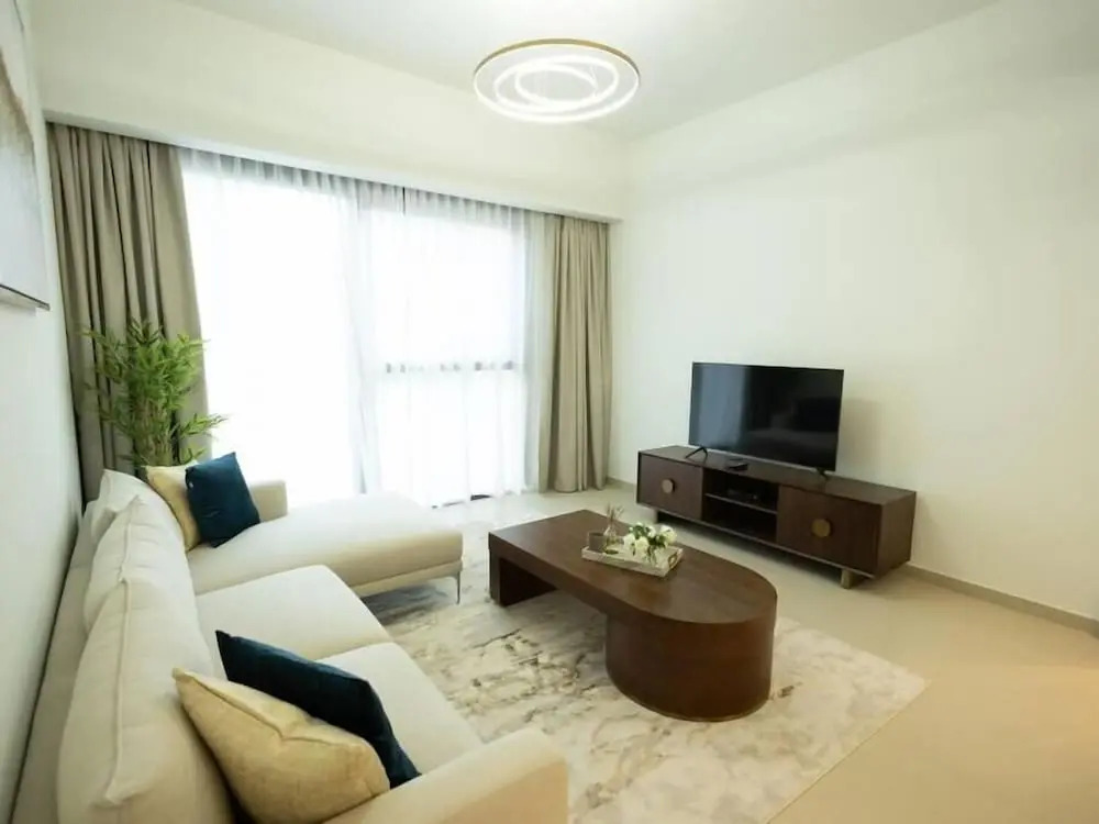 Mh- Modern 1-bedroom Abode Ref - 4004