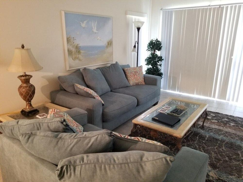 Ocean View, 2 Balconies, 2 Pools - Sea Place 13238