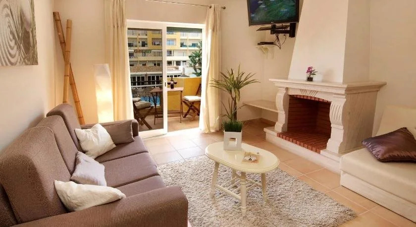 Giramar Apartamentos Turisticos