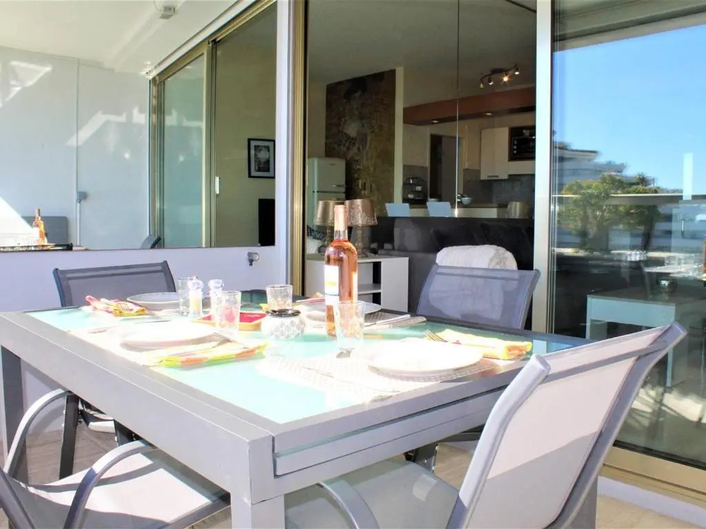 Appartement Villeneuve-Loubet, 1 pièce, 2 personnes - FR-1-252A-65