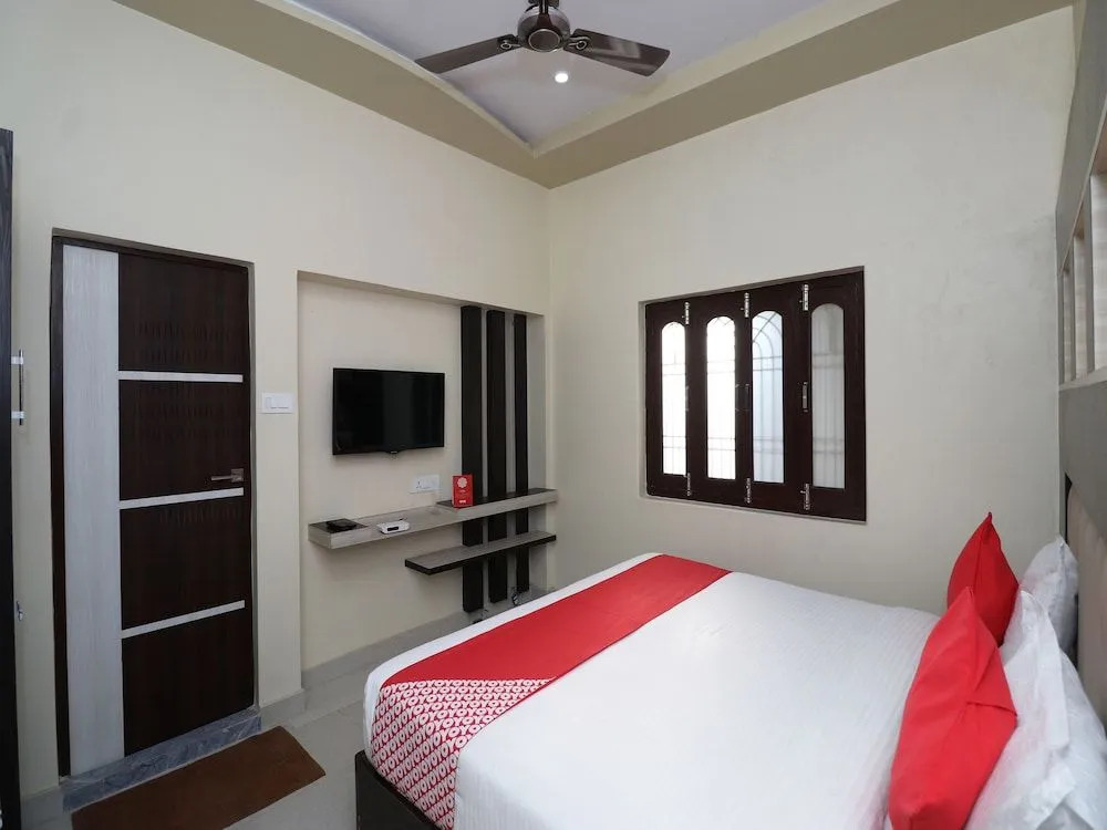 Capital O 30380 Kiaara Stay