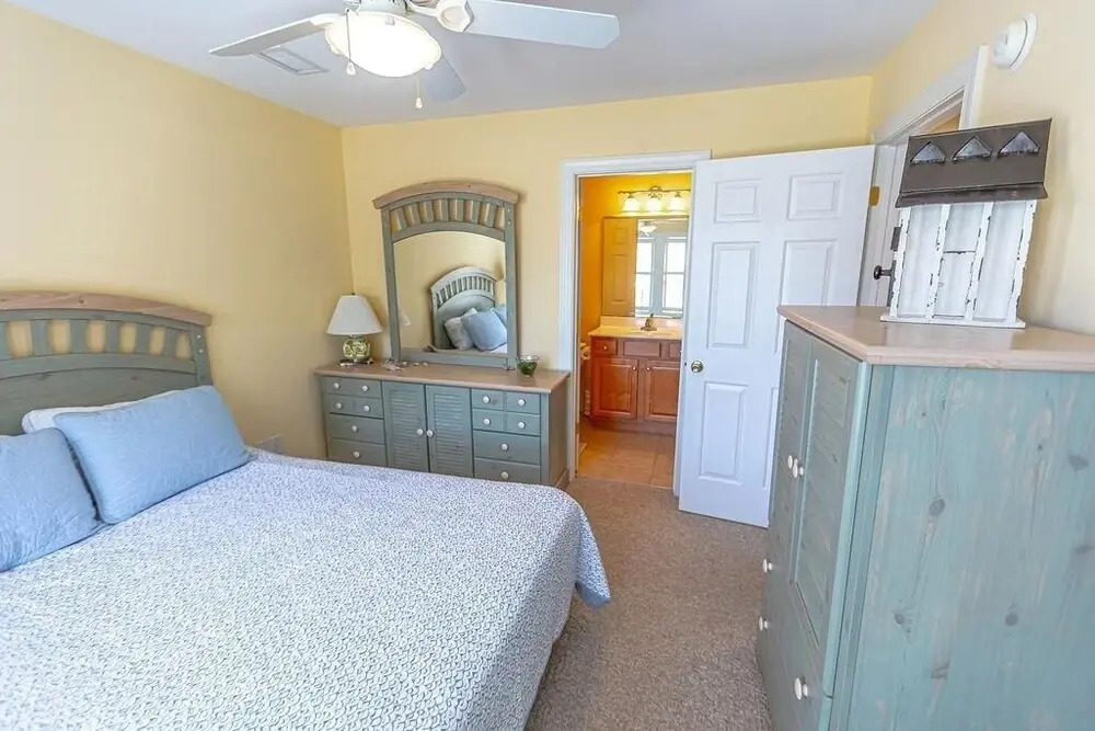Ramons Roost 5 Bedroom Condo by Redawning