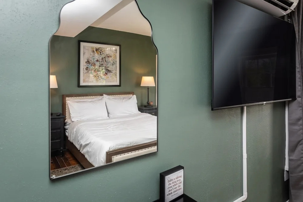 The Legacy Inn