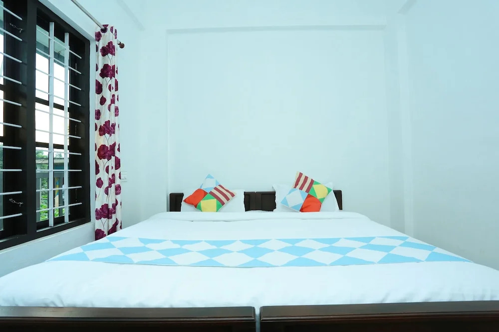 OYO 16963 Home Mesmerizing View 2BHK Vythiri