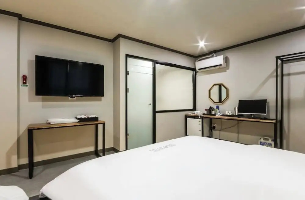 The Charp Hotel