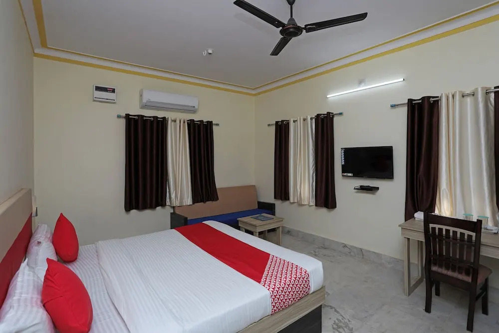 OYO 23382 Sai Gourav Residence