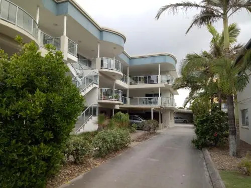 Cranbourne Court Unit 7