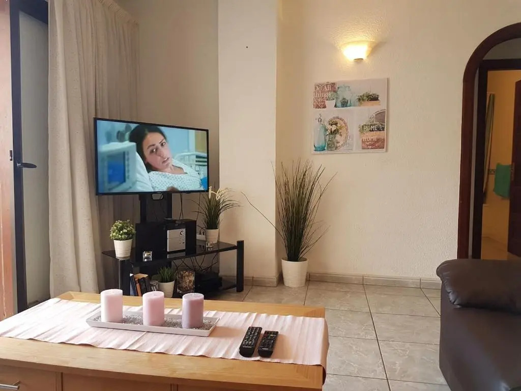 San Marino with heated pool, only 450 meters to the beach, wifi