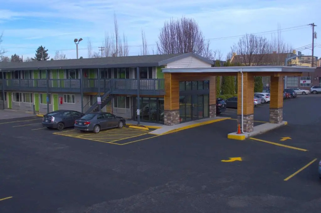 Banfield Motel