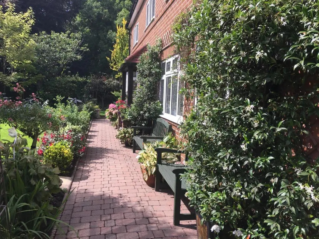 Grove House Bed & Breakfast