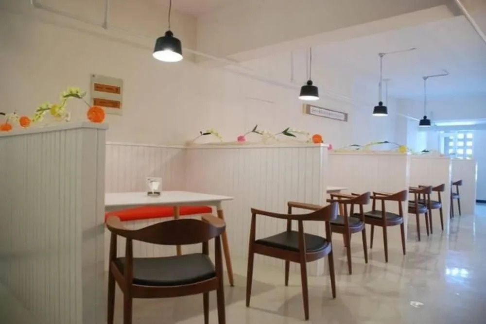 Yijia Room (Weifang Station)