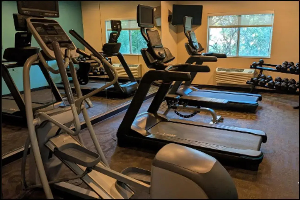 SureStay by Best Western Mount Pleasant Racine