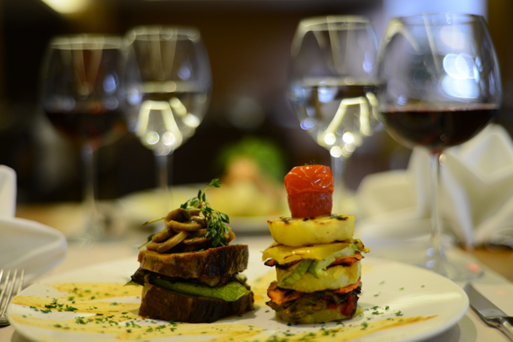 Crowne Plaza Istanbul Harbiye by IHG