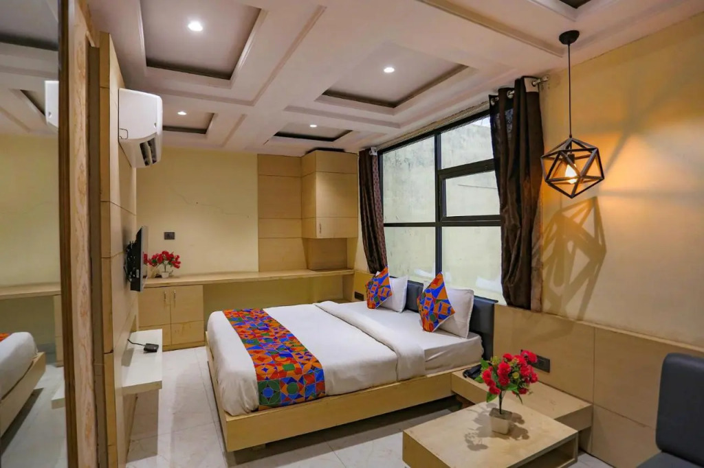 FabHotel Sun Park